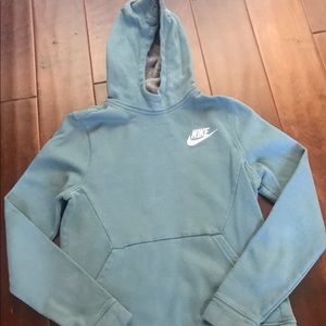 Boys Nike sweatshirt with hoodie